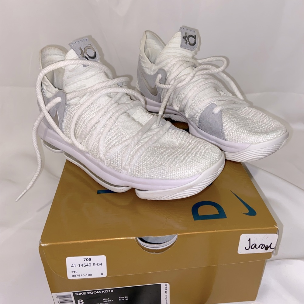 Nike zoom KD 10 - Size 8  Men’s. Kevin Durant Nike